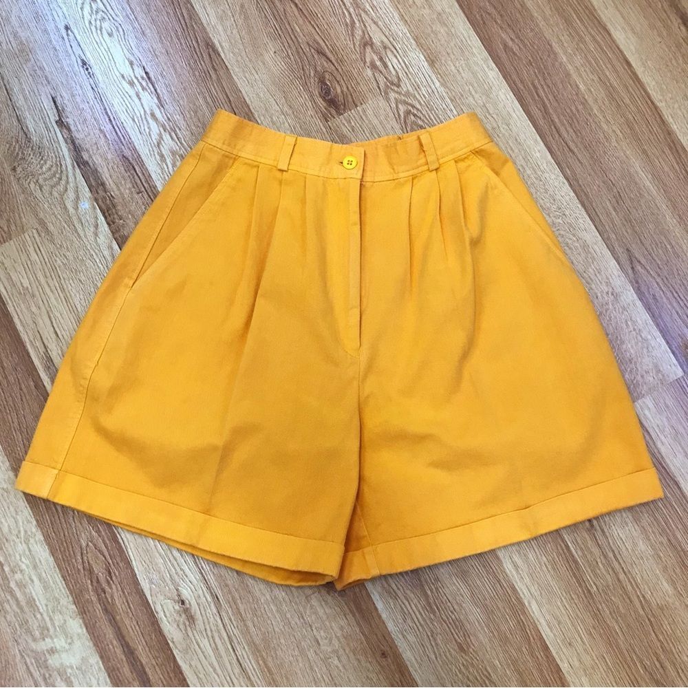 VINTAGE 80s 90s Mustard Yellow Pleated High Waist Mom Shorts Preppy Retro Size 0